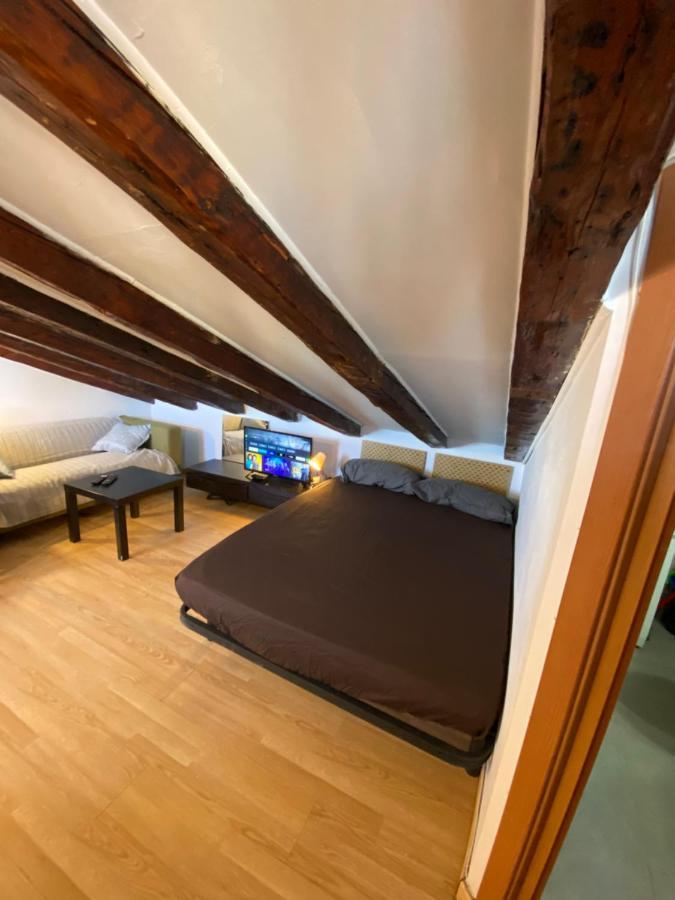 Calle Embajadores - Apart 4 Pax Pza Cascorro Madrid Luaran gambar